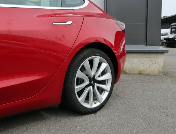 tesla-model-3-elektrisitet-2019-big-8