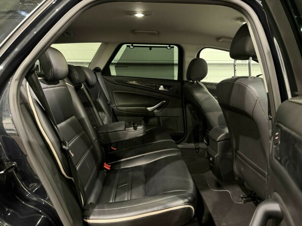 ford-mondeo-diesel-2012-big-12