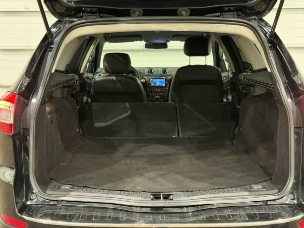 ford-mondeo-diesel-2012-big-14