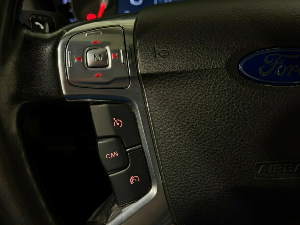 ford-mondeo-diesel-2012-big-16