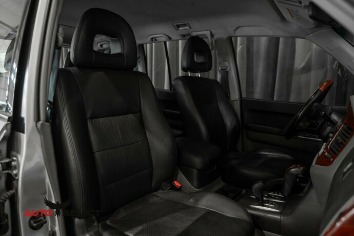 mitsubishi-pajero-diesel-2004-big-20