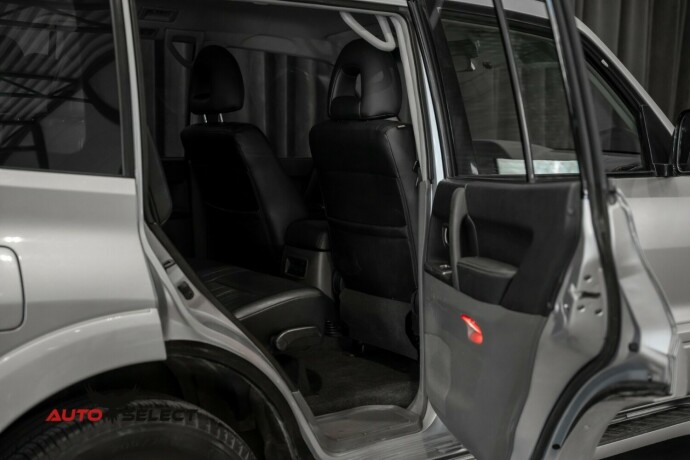 mitsubishi-pajero-diesel-2004-big-12