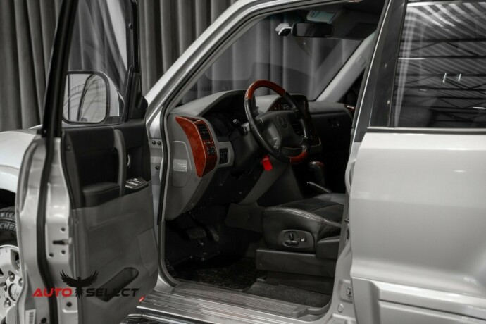mitsubishi-pajero-diesel-2004-big-21