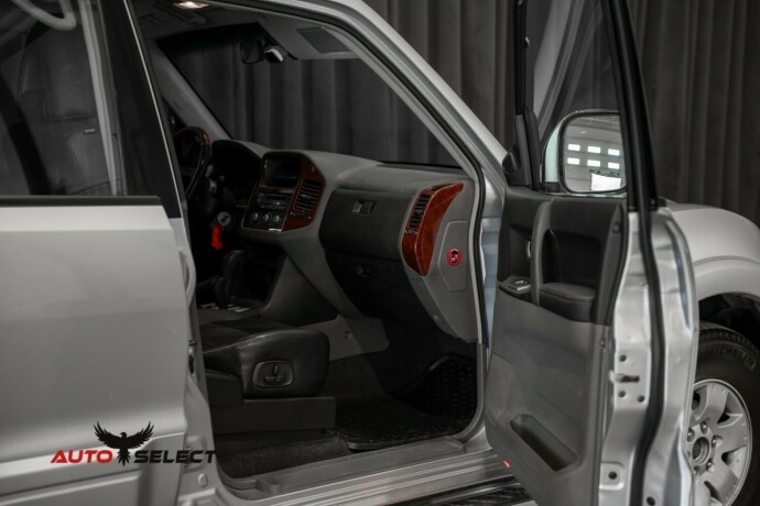 mitsubishi-pajero-diesel-2004-big-17