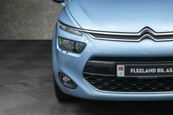 citroen-c4-picasso-bensin-2017-big-6