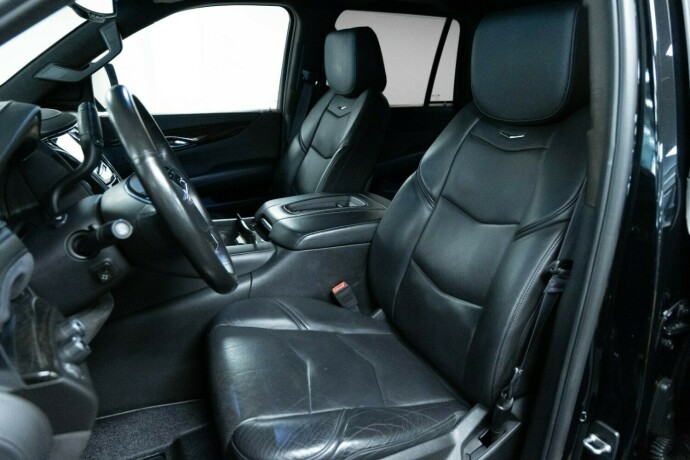 cadillac-escalade-bensin-2015-big-4
