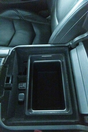 cadillac-escalade-bensin-2015-big-21