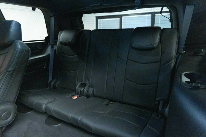 cadillac-escalade-bensin-2015-big-9