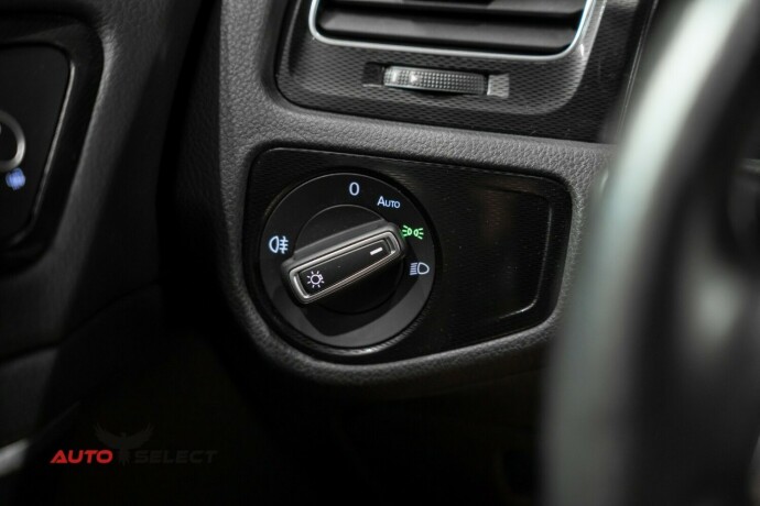 volkswagen-golf-elektrisitetbensin-2016-big-26