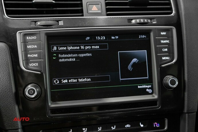 volkswagen-golf-elektrisitetbensin-2016-big-40