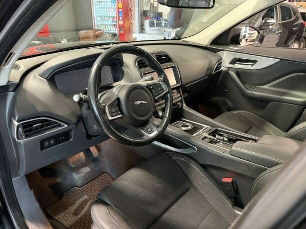 jaguar-f-pace-diesel-2017-big-9