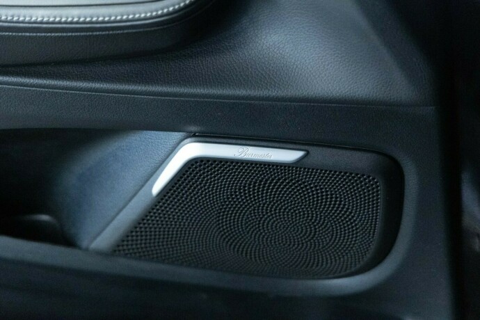 mercedes-benz-v-klasse-diesel-2022-big-21