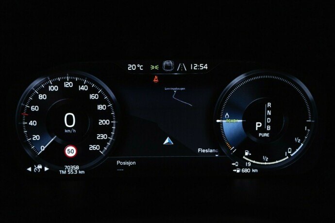 volvo-v90-elektrisitetbensin-2018-big-13