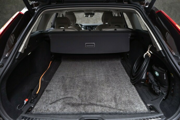 volvo-v90-elektrisitetbensin-2018-big-33