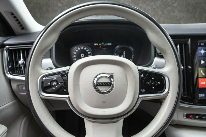 volvo-v90-elektrisitetbensin-2018-big-10