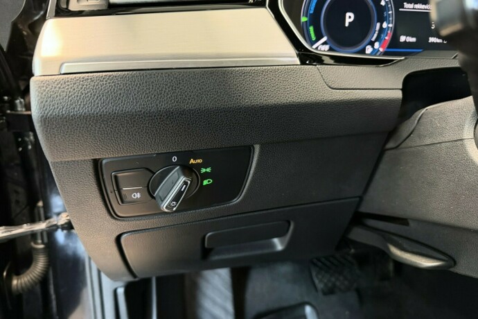 volkswagen-passat-elektrisitetbensin-2018-big-18