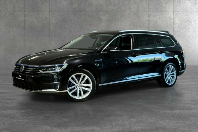 volkswagen-passat-elektrisitetbensin-2018-big-1