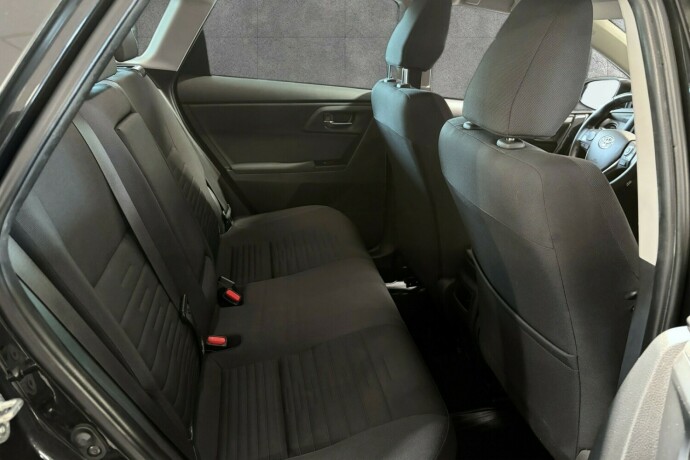 toyota-auris-elektrisitetbensin-2016-big-26
