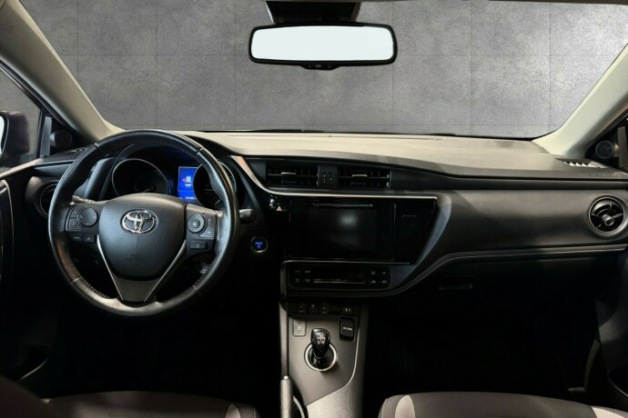 toyota-auris-elektrisitetbensin-2016-big-15