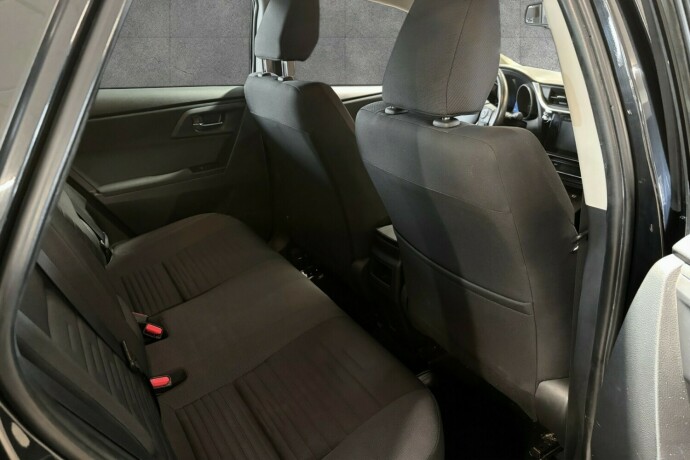 toyota-auris-elektrisitetbensin-2016-big-24