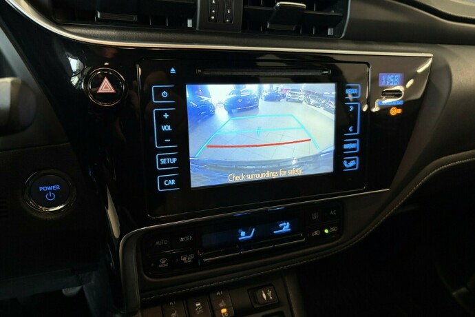 toyota-auris-elektrisitetbensin-2016-big-19