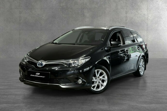toyota-auris-elektrisitetbensin-2016-big-1