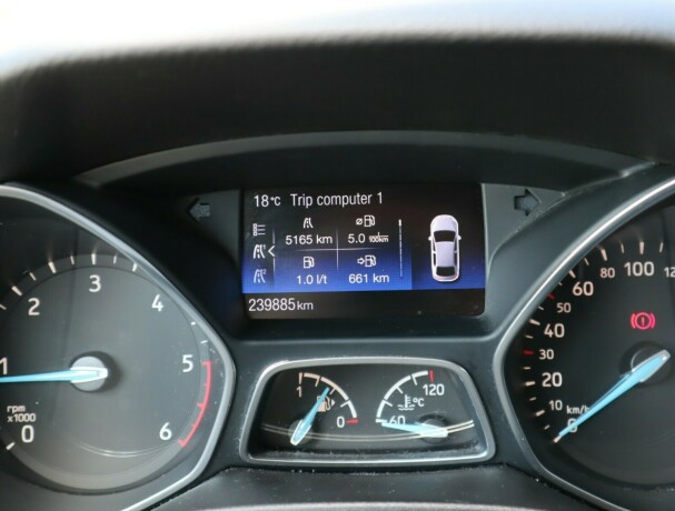 ford-focus-diesel-2015-big-26