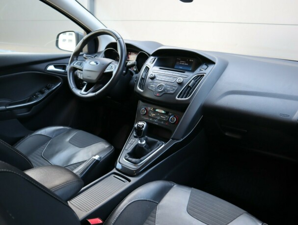 ford-focus-diesel-2015-big-9