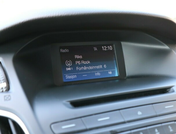 ford-focus-diesel-2015-big-17