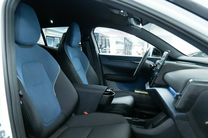 volvo-ex30-elektrisitet-2024-big-9