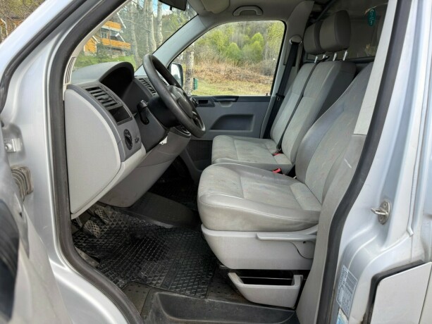 volkswagen-transporter-diesel-2008-big-12