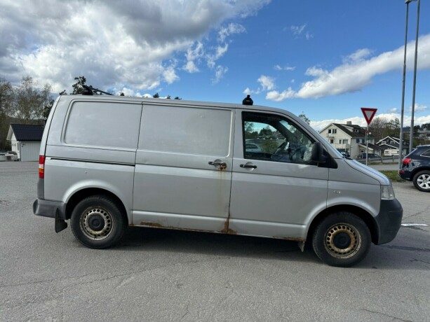 volkswagen-transporter-diesel-2008-big-5