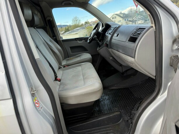 volkswagen-transporter-diesel-2008-big-8