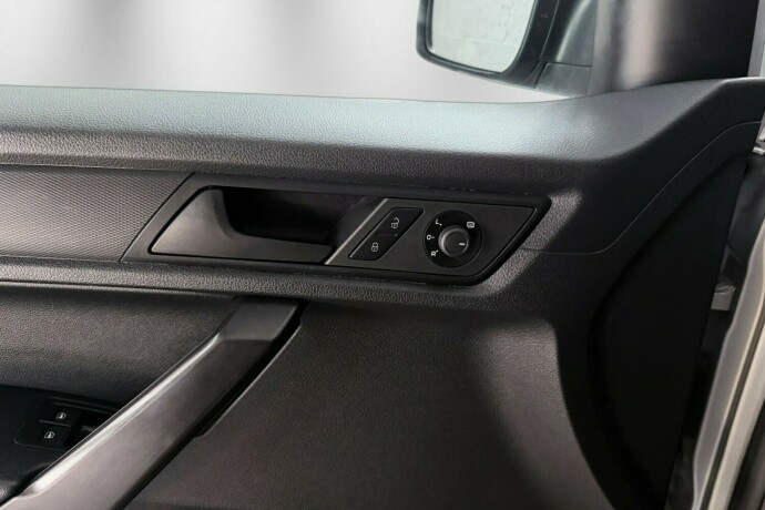 volkswagen-caddy-diesel-2017-big-20