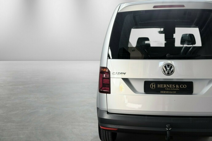 volkswagen-caddy-diesel-2017-big-25