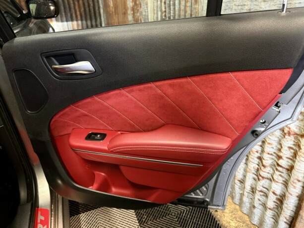 dodge-charger-bensin-2012-big-41