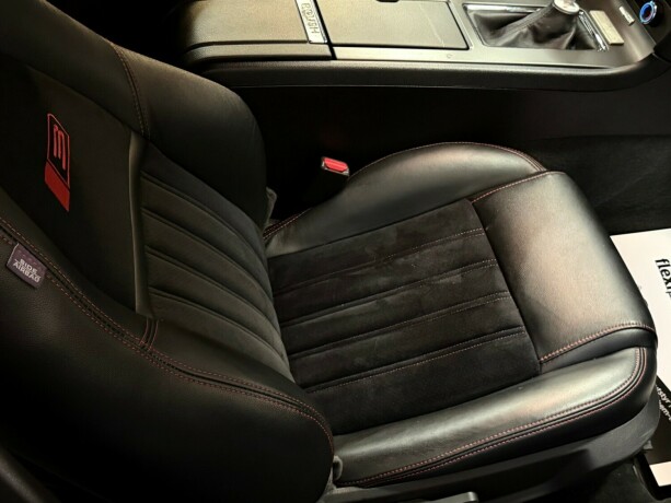 ford-mustang-bensin-2012-big-32