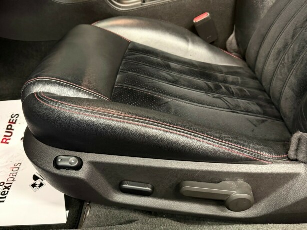 ford-mustang-bensin-2012-big-19