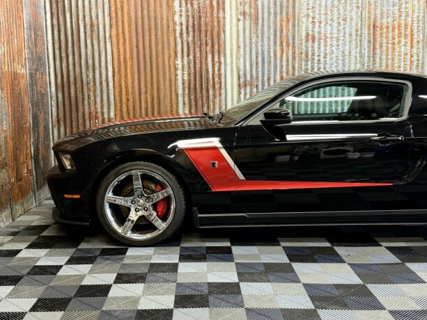 ford-mustang-bensin-2012-big-13