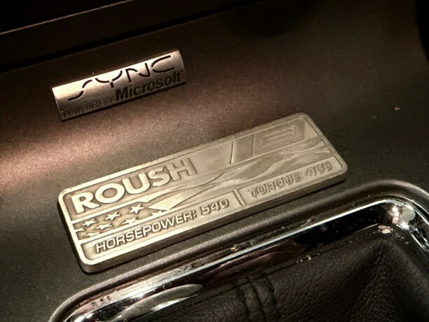 ford-mustang-bensin-2012-big-29