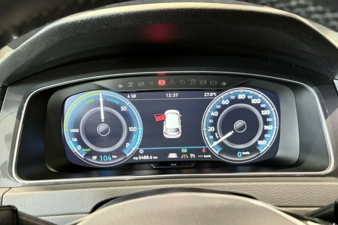 volkswagen-golf-elektrisitet-2019-big-14