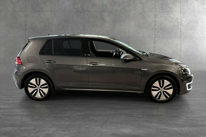 volkswagen-golf-elektrisitet-2019-big-6