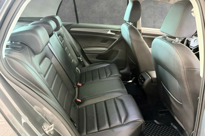 volkswagen-golf-elektrisitet-2019-big-21