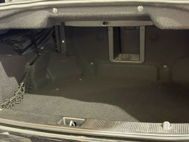 mercedes-benz-e-klasse-bensin-2011-big-17