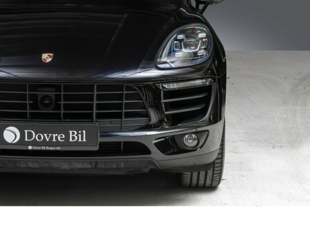 porsche-macan-bensin-2017-big-1