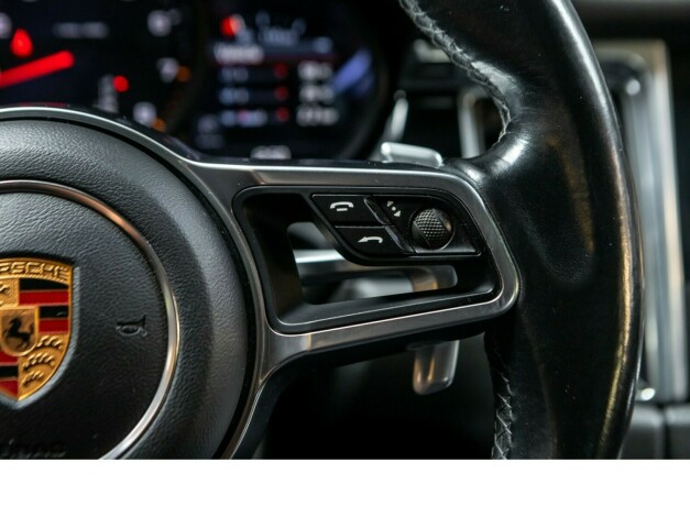 porsche-macan-bensin-2017-big-23