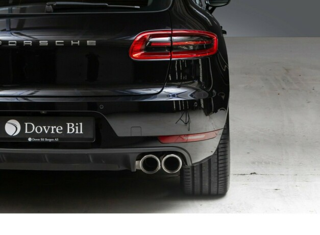 porsche-macan-bensin-2017-big-7