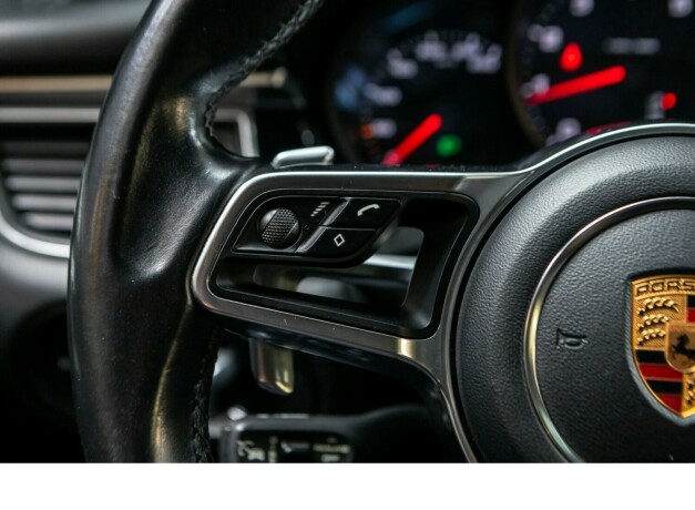porsche-macan-bensin-2017-big-22