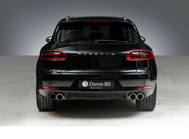 porsche-macan-bensin-2017-big-4