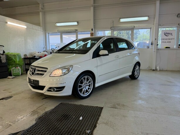 mercedes-benz-b-klasse-bensin-2009-big-1